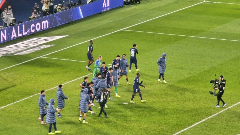 Ballon d'Or : La réponse mathématique et décalée du gardien parisien Matvey Safonov