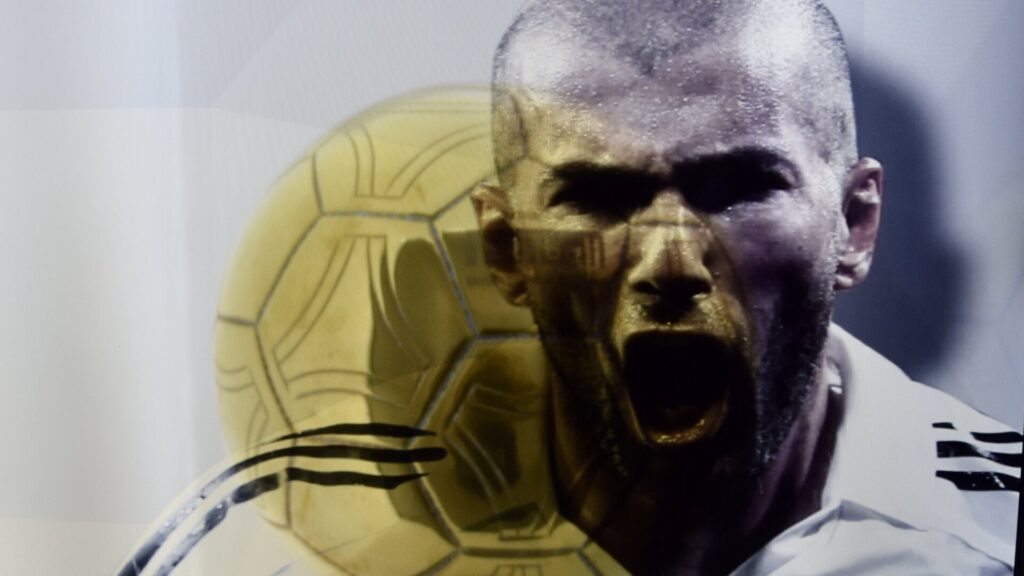 Jérôme Rothen défend le statut de Ballon d'Or d'Ousmane Dembélé face aux critiques