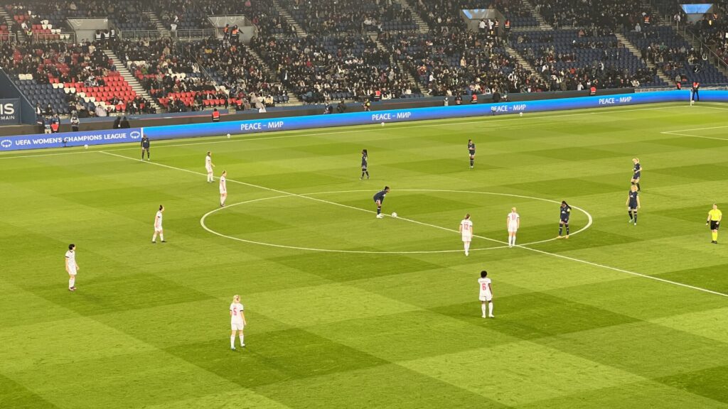 Le Bayern Munich fixe l'été 2027 comme date butoir face aux convoitises du Real Madrid et de Liverpool